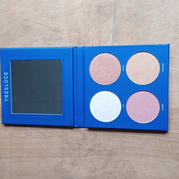 Tresluce Beauty Highlighters   4 palette - Picture 2 of 4